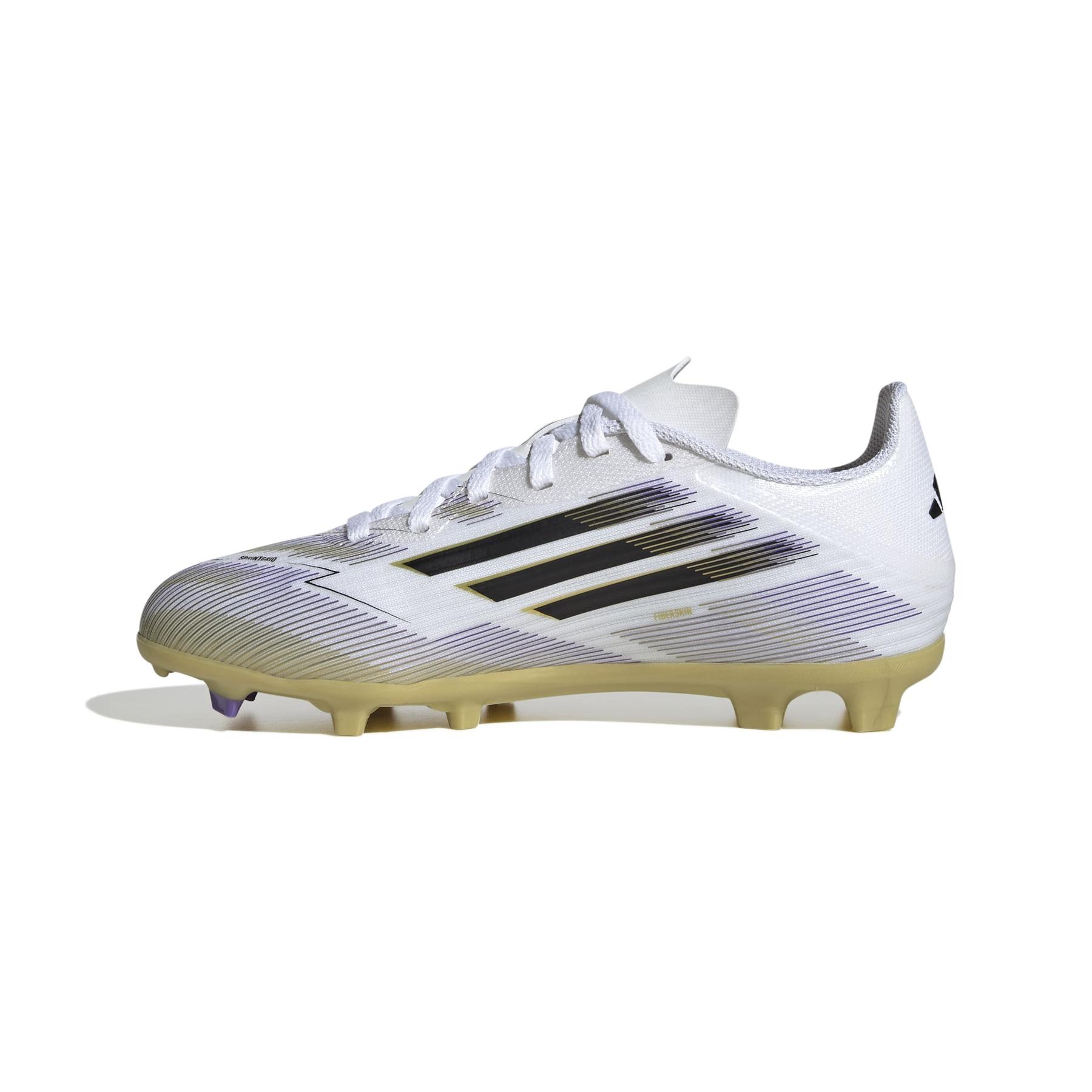 product/a/d/adidas_jh7745_4_footwear_photography_side_medial_center_view_white.jpg