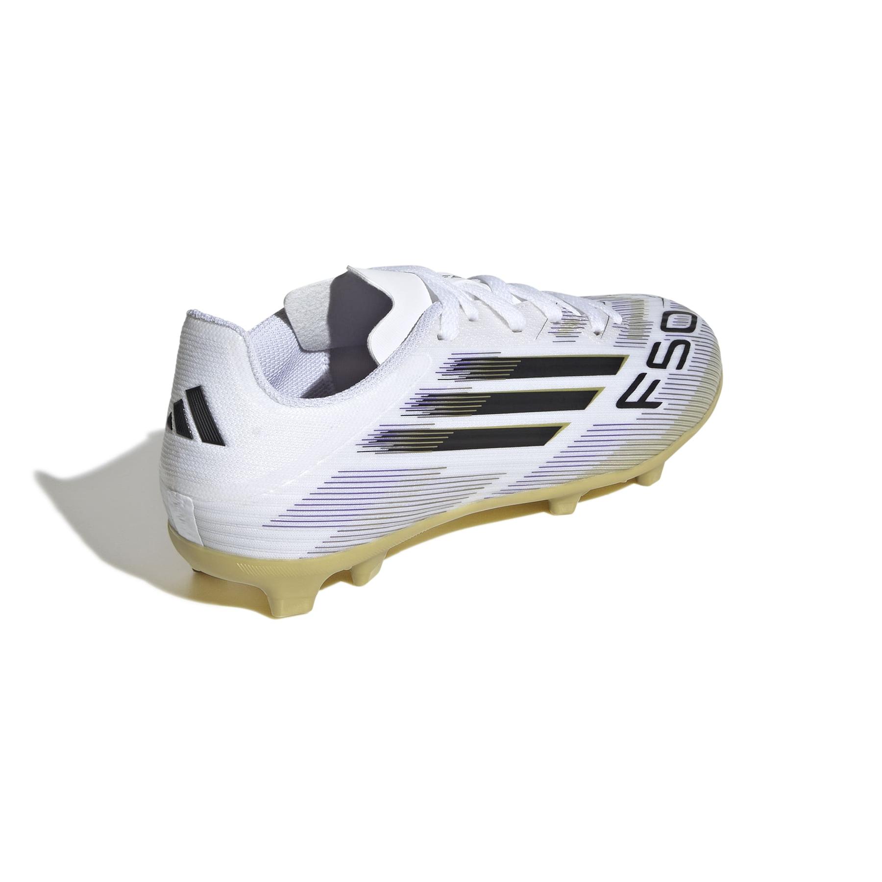 product/a/d/adidas_jh7745_6_footwear_photography_back_lateral_top_view_white.jpg
