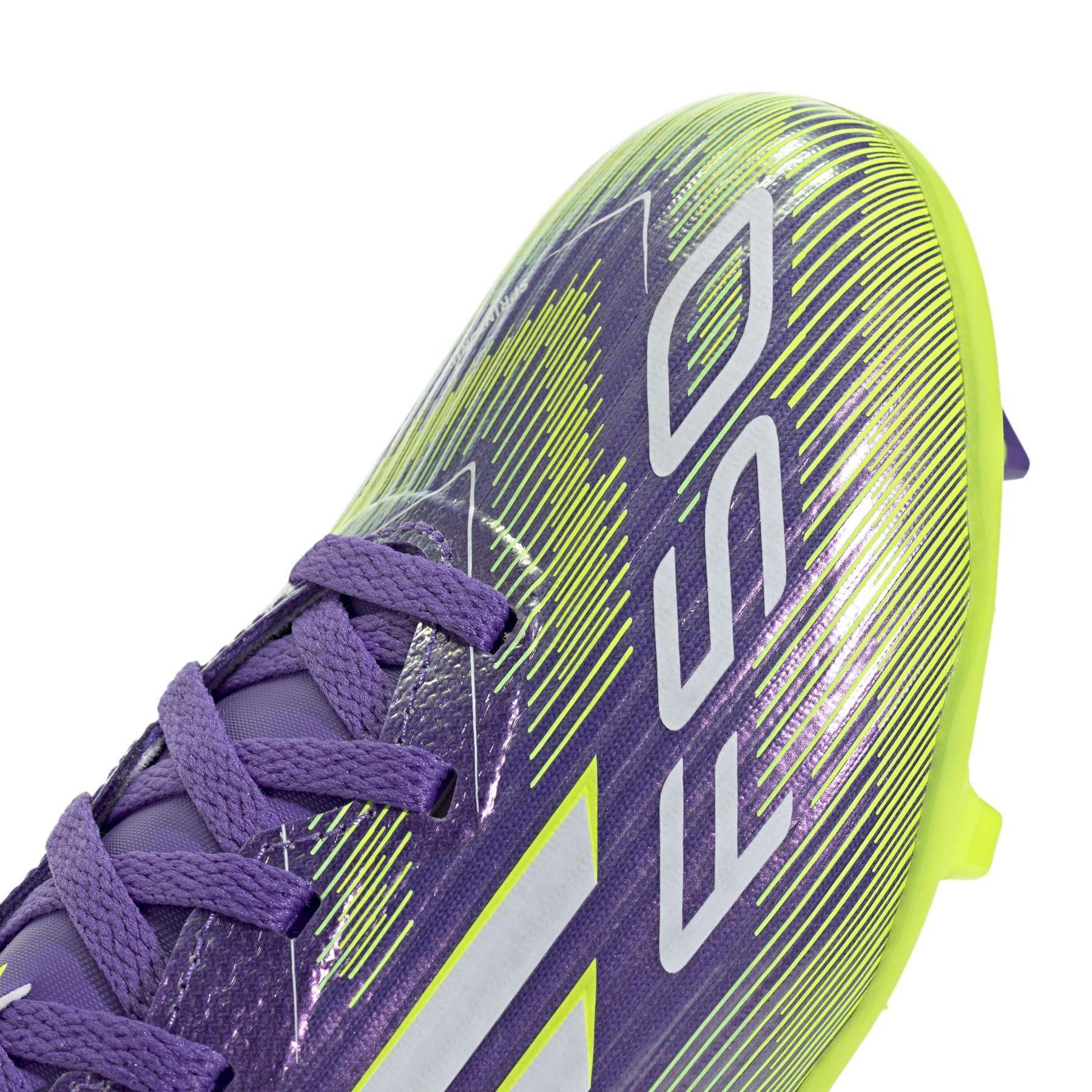 product/a/d/adidas_jh7747_8_footwear_photography_detail_view_2_white.jpg