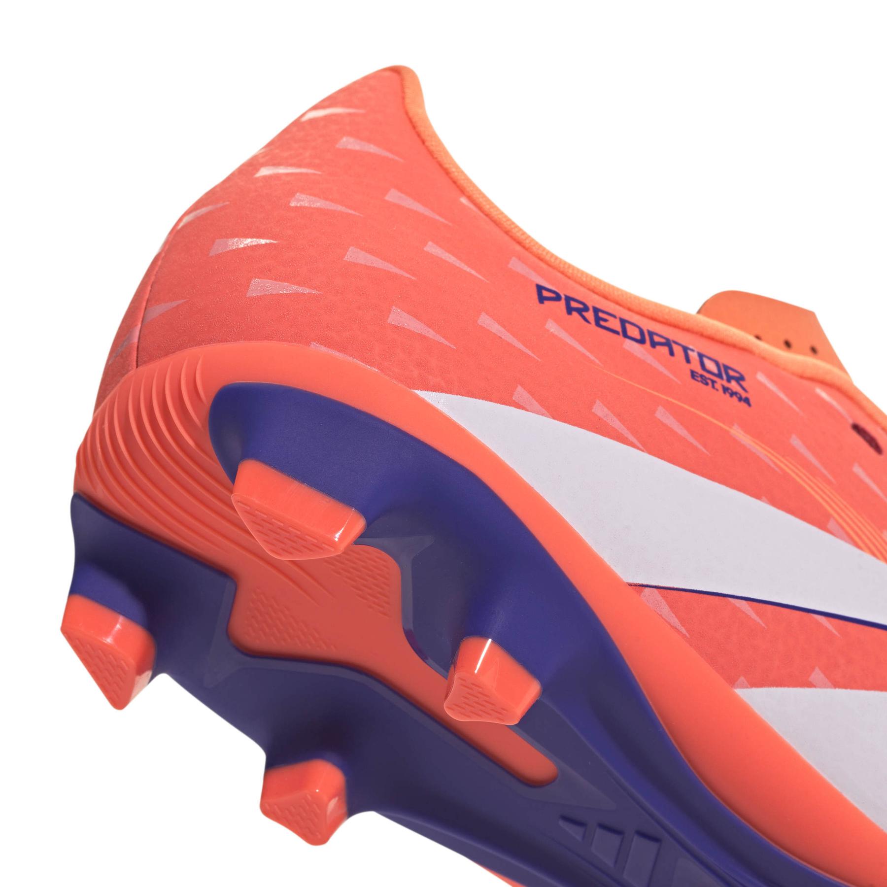 product/a/d/adidas_jh8867_7_footwear_photography_detail_view_1_white.jpg