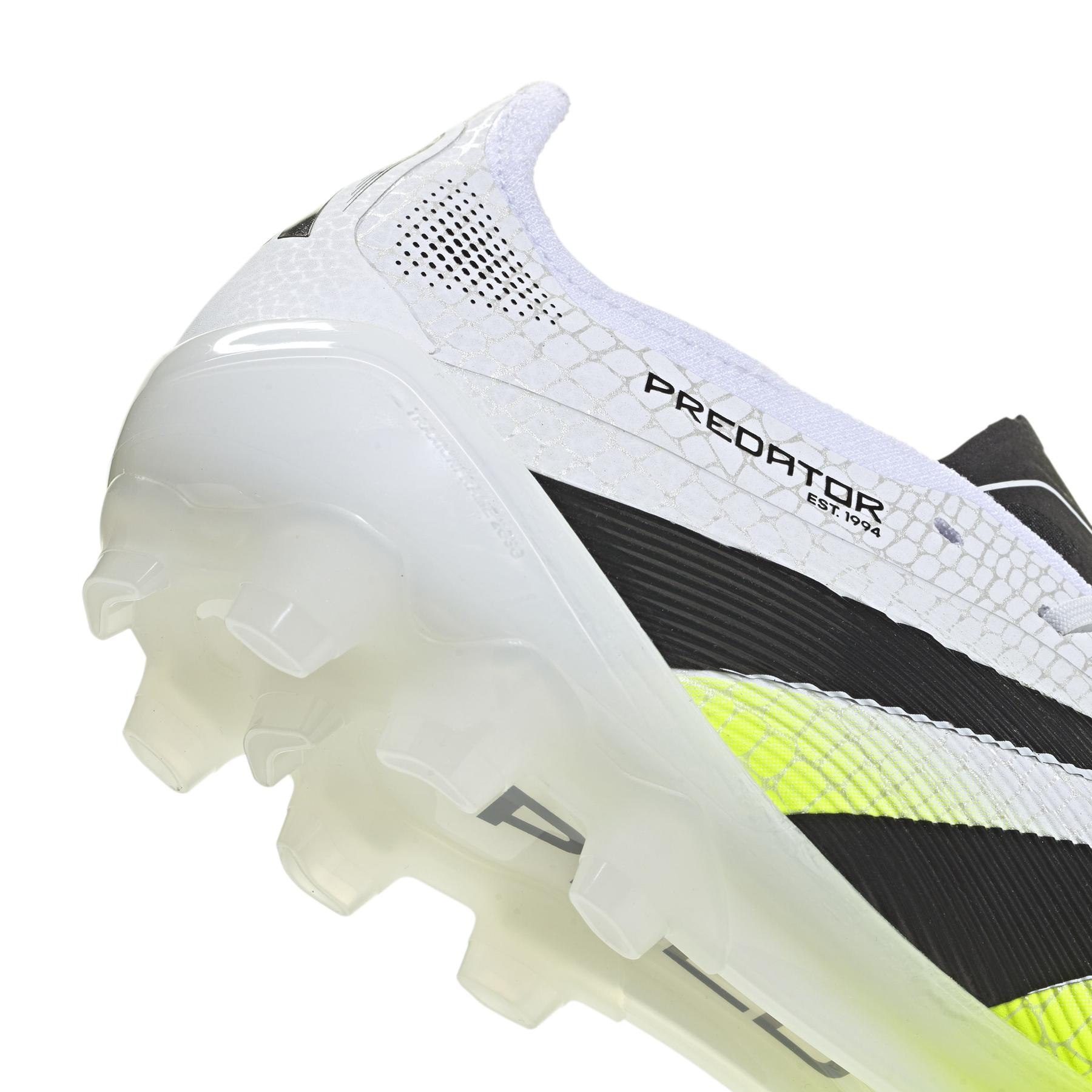 product/a/d/adidas_jh8879_7_footwear_photography_detail_view_1_white.jpg