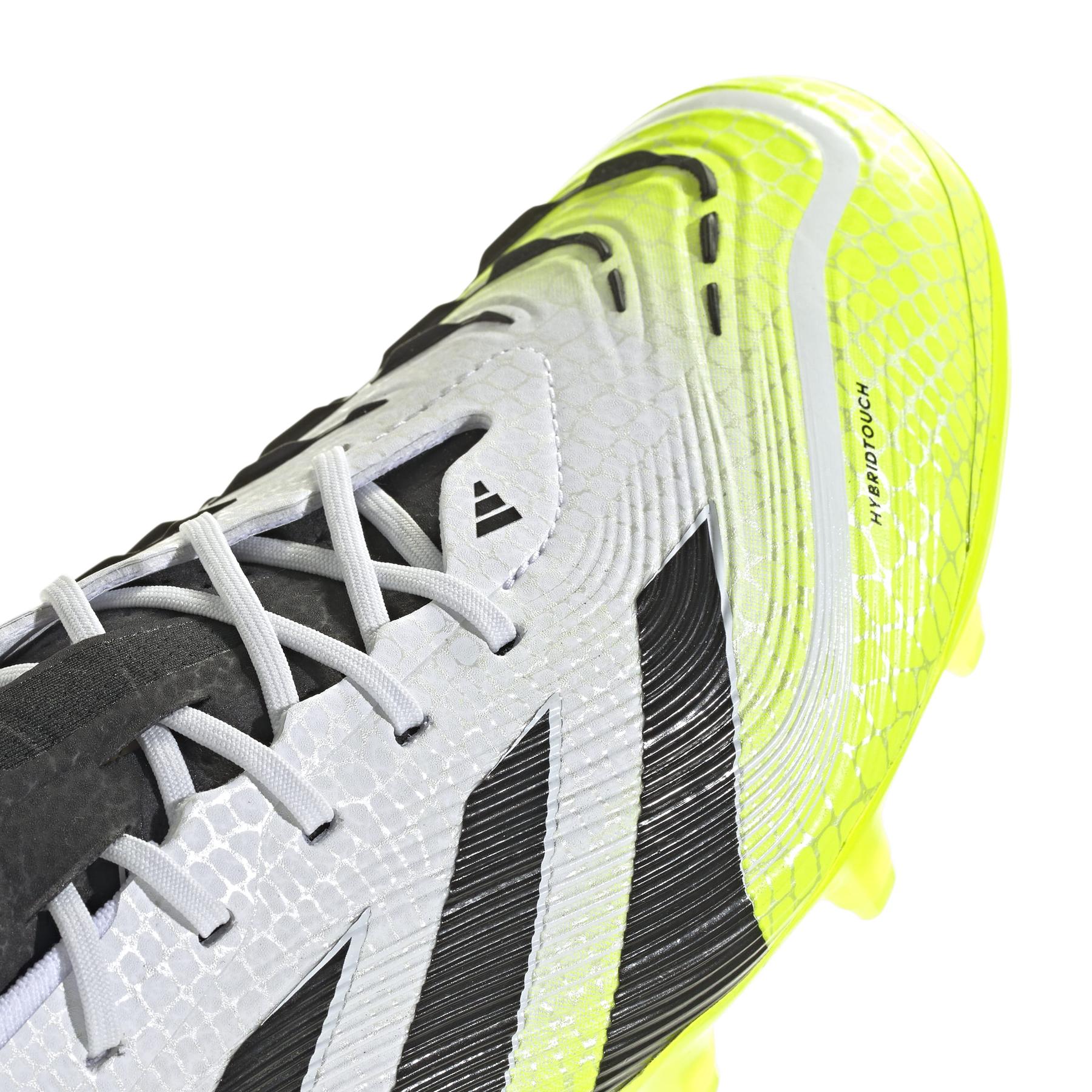 product/a/d/adidas_jh8879_8_footwear_photography_detail_view_2_white.jpg