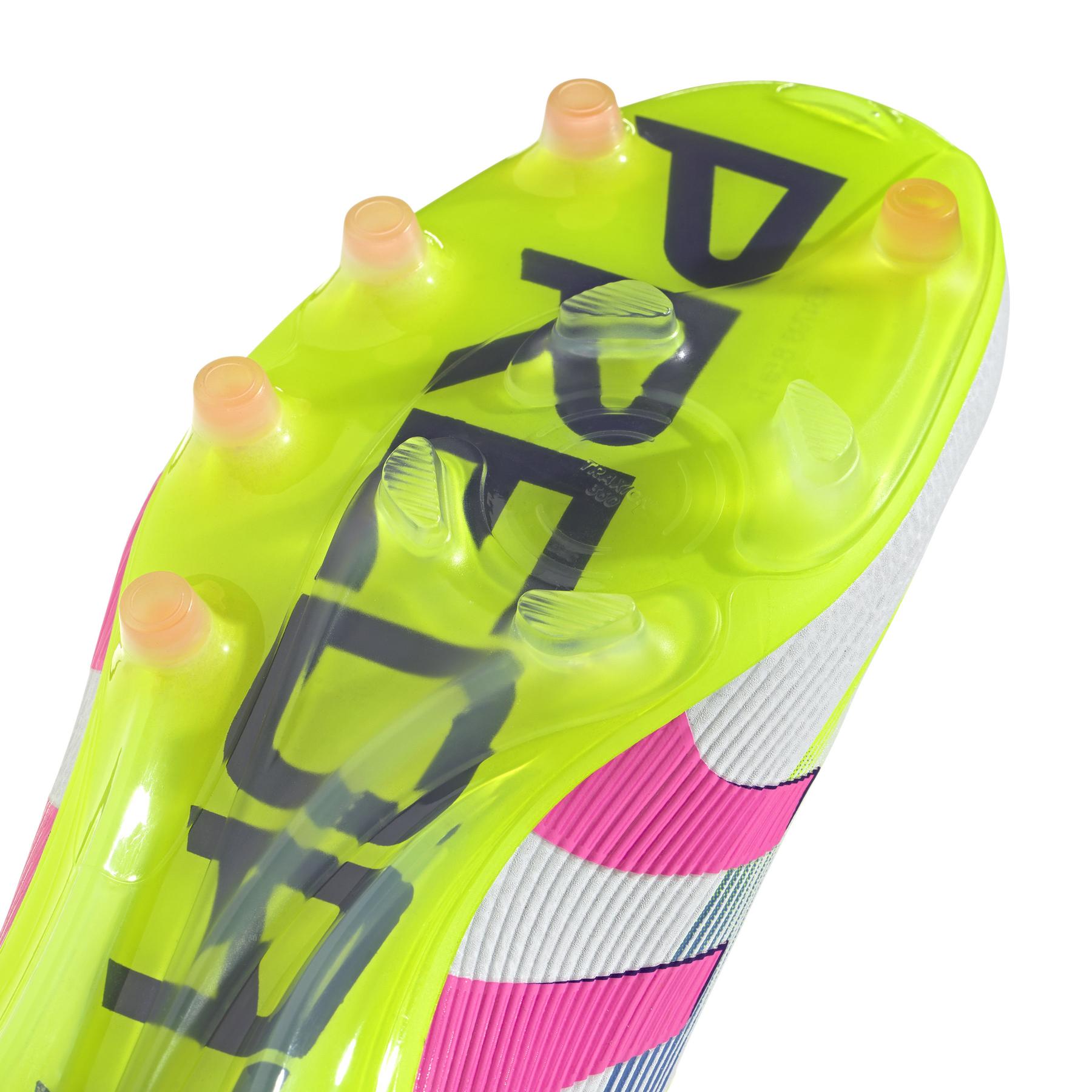 product/a/d/adidas_jh8885_7_footwear_photography_detail_view_1_white.jpg