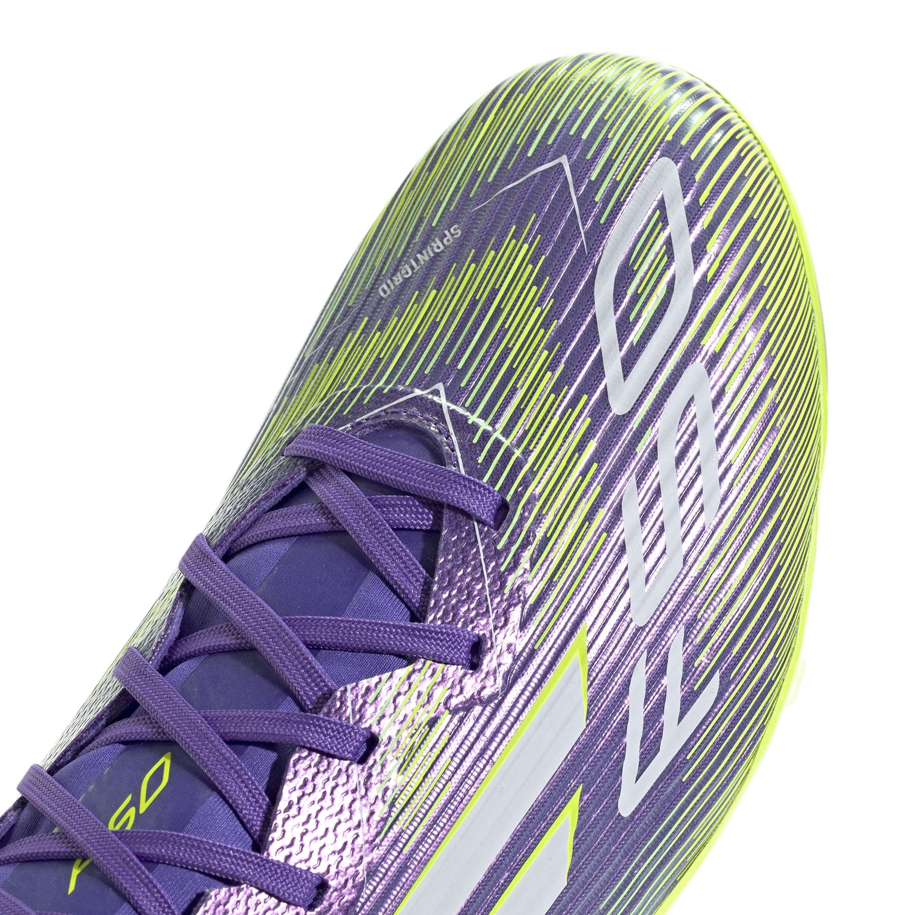 product/a/d/adidas_ji0003_7_footwear_photography_detail_view_1_white.jpg