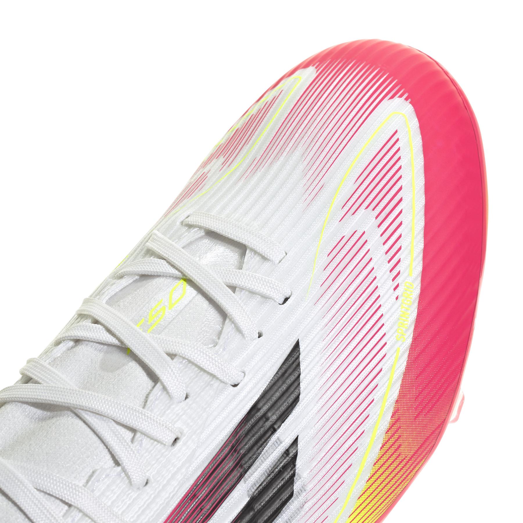product/a/d/adidas_ji0434_7_footwear_photography_detail_view_1_white.jpg