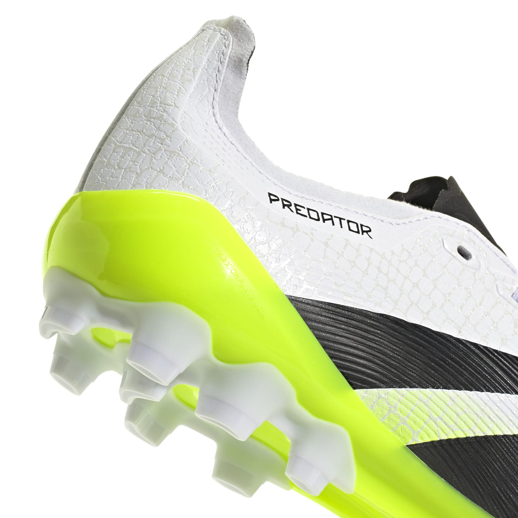 product/a/d/adidas_ji1165_8_footwear_photography_detail_view_2_white.jpg