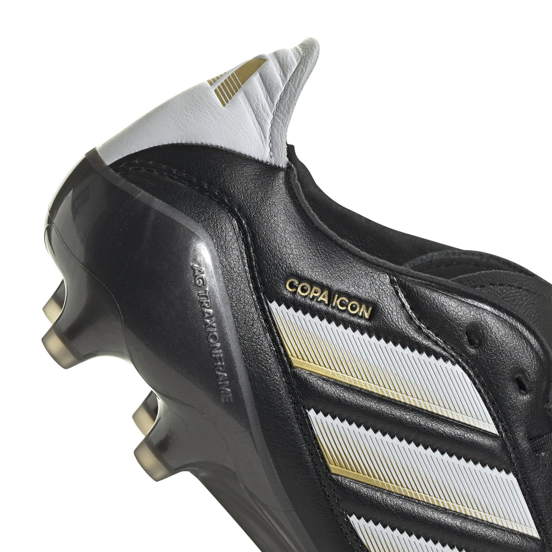 product/a/d/adidas_ji2439_7_footwear_photography_detail_view_1_white-nw111924.jpg