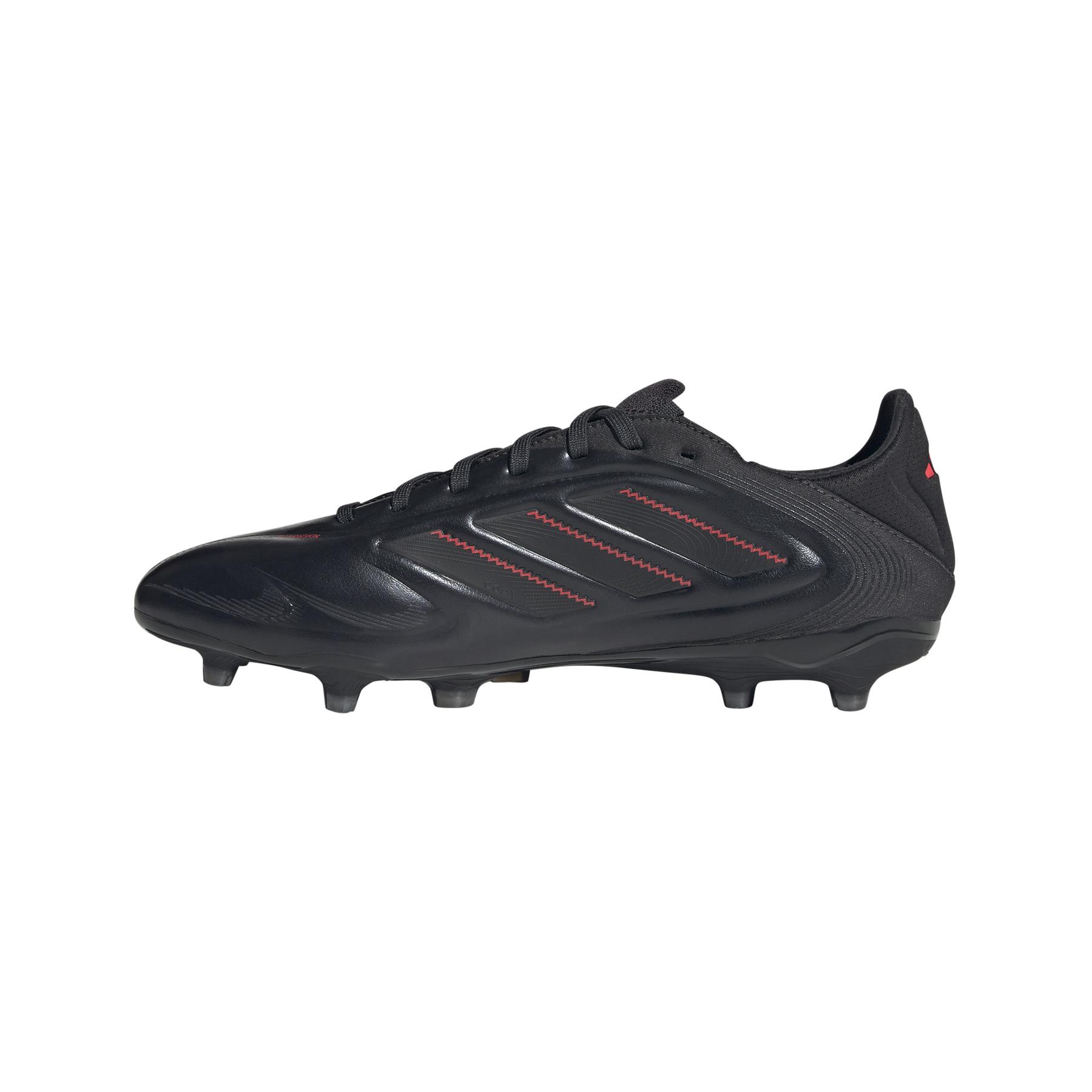 product/a/d/adidas_jp5620_cblack-carbon-lucred_4.jpg