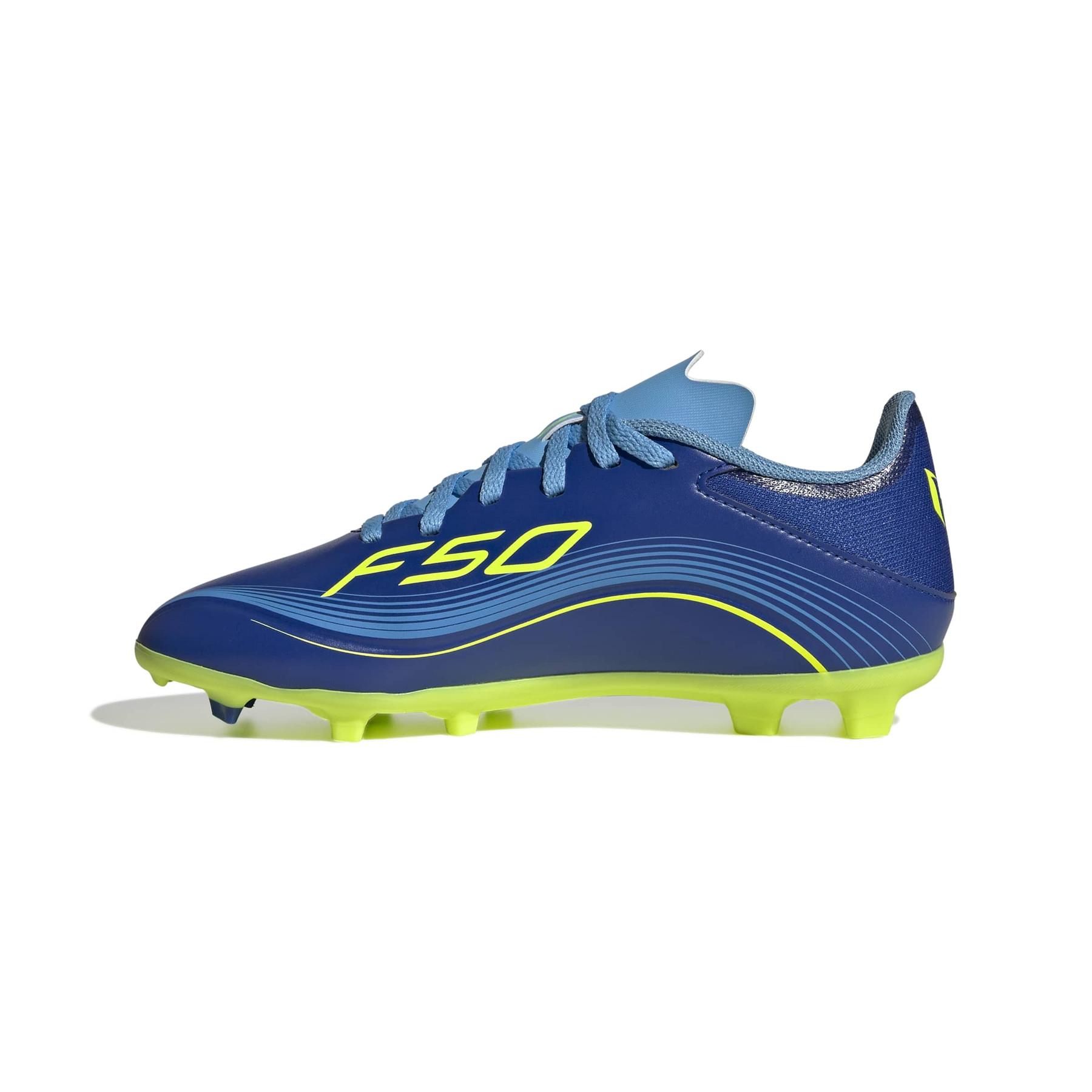 product/a/d/adidas_jp7455_4_footwear_photography_side_medial_center_view_white.jpg