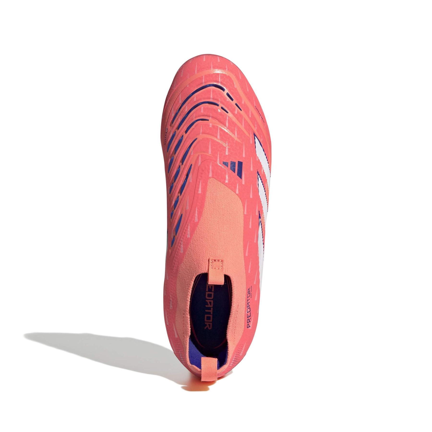 product/a/d/adidas_jp9913_2_footwear_photography_top_portrait_view_white.jpg