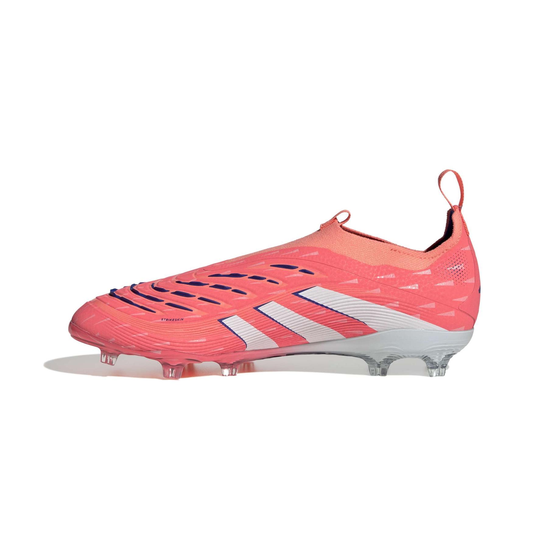 product/a/d/adidas_jp9913_4_footwear_photography_side_medial_center_view_white.jpg