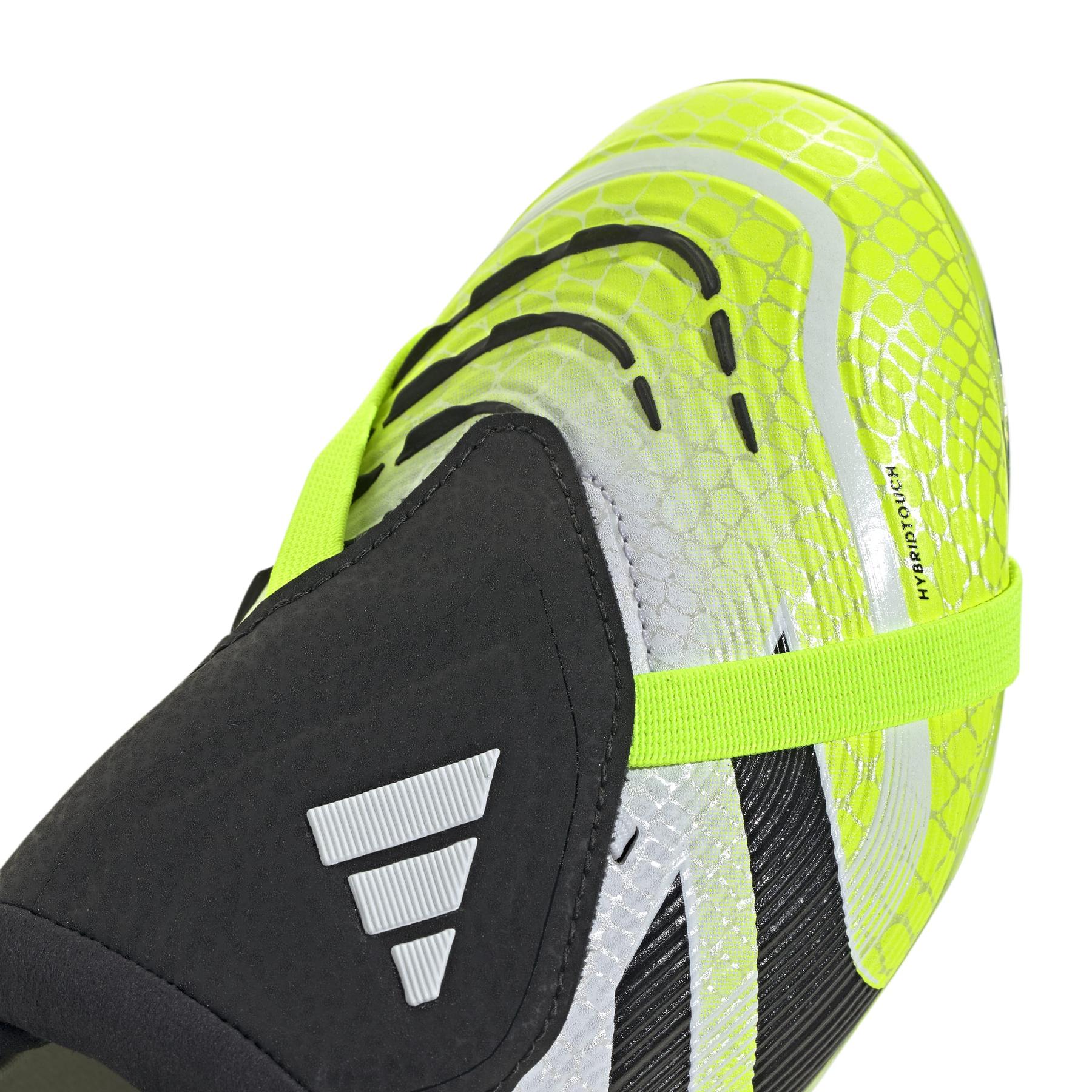 product/a/d/adidas_jp9915_8_footwear_photography_detail_view_2_white.jpg