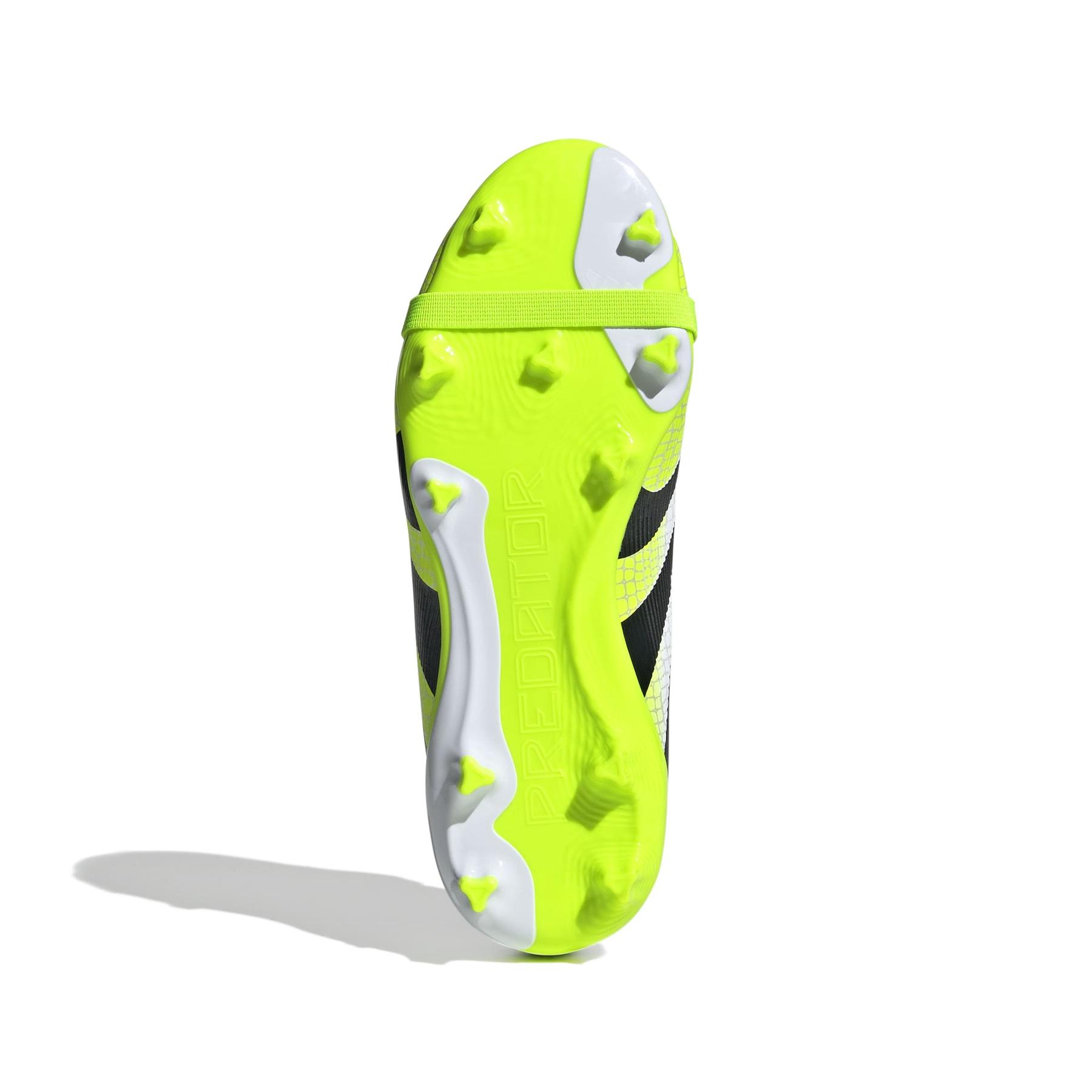 product/a/d/adidas_jp9916_3_footwear_photography_bottom_view_white-nw091625.jpg