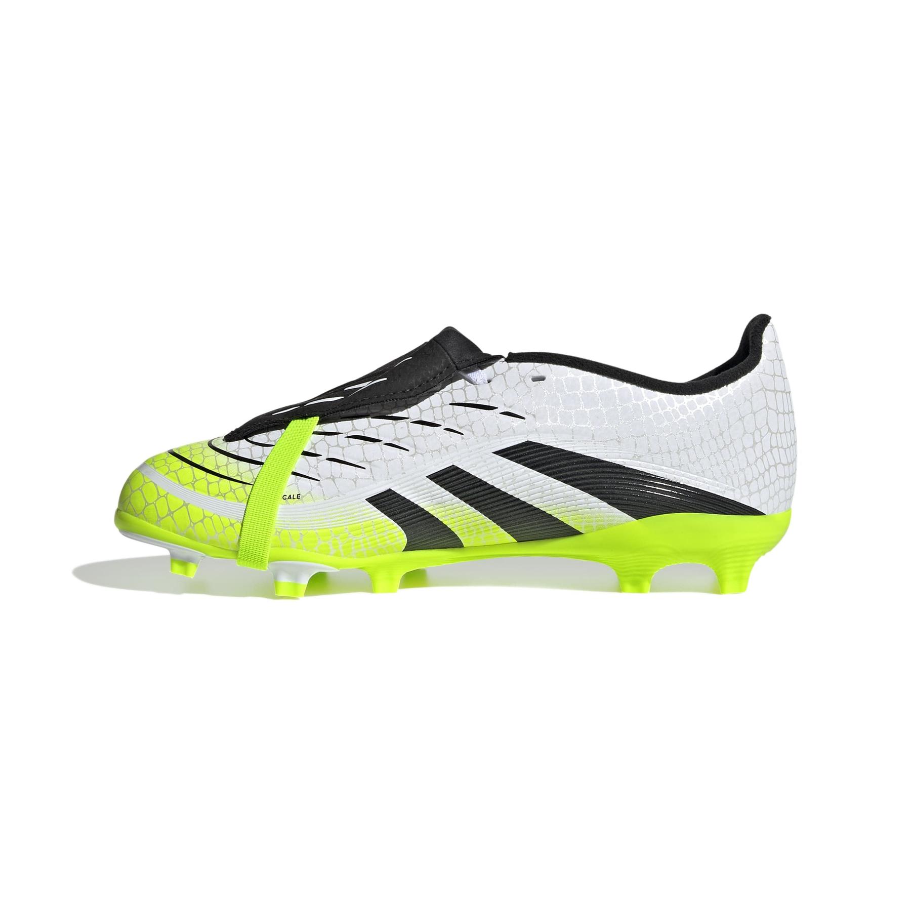product/a/d/adidas_jp9916_4_footwear_photography_side_medial_center_view_white-nw091625.jpg