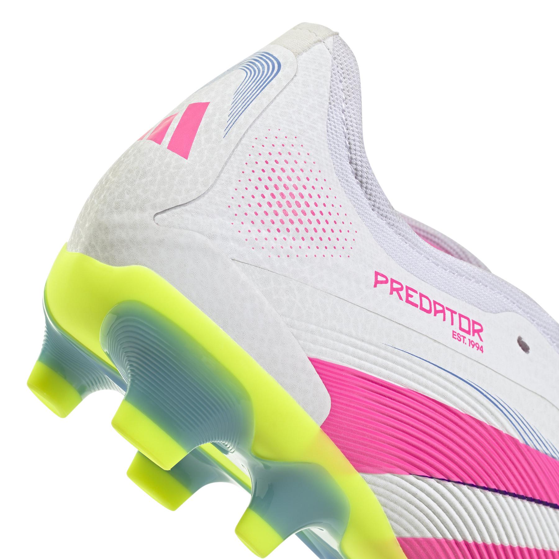 product/a/d/adidas_jr0444_8_footwear_photography_detail_view_2_white.jpg