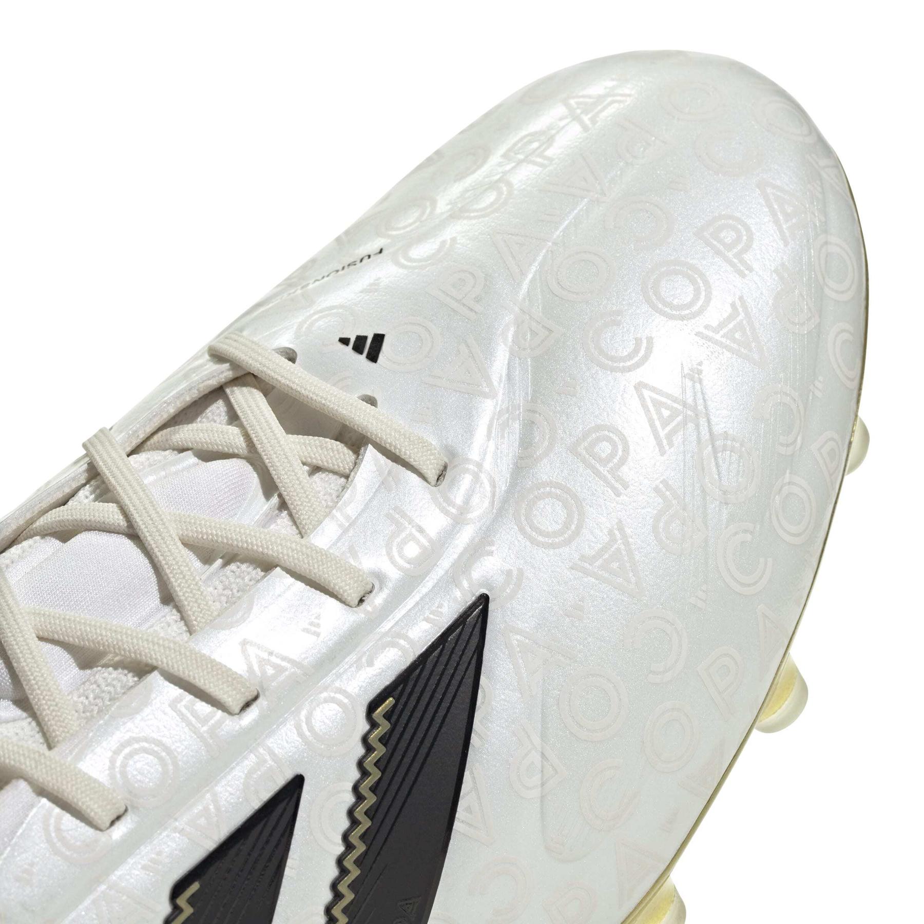product/a/d/adidas_jr2116_7_footwear_photography_detail_view_1_white.jpg
