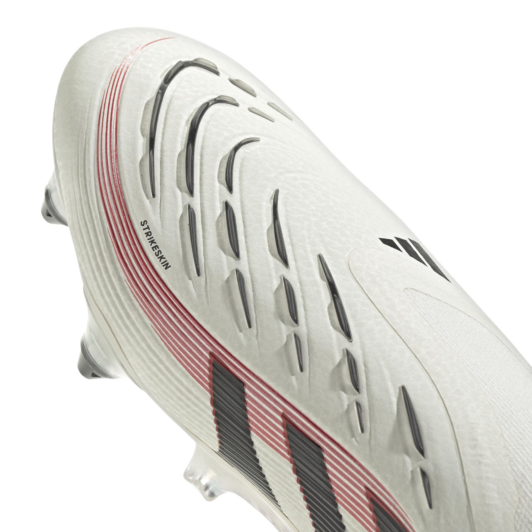 product/a/d/adidas_jr2603_8_footwear_photography_detail_view_2_white-nw111924.jpg