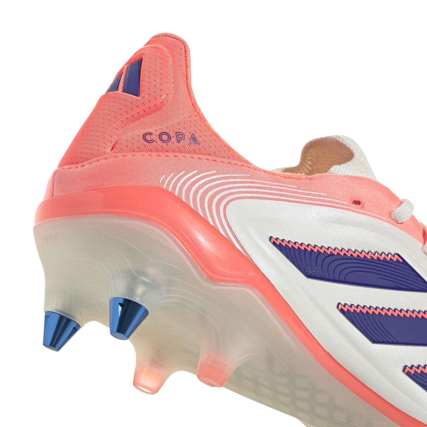 product/a/d/adidas_jr2821_7_footwear_photography_detail_view_1_white.jpg