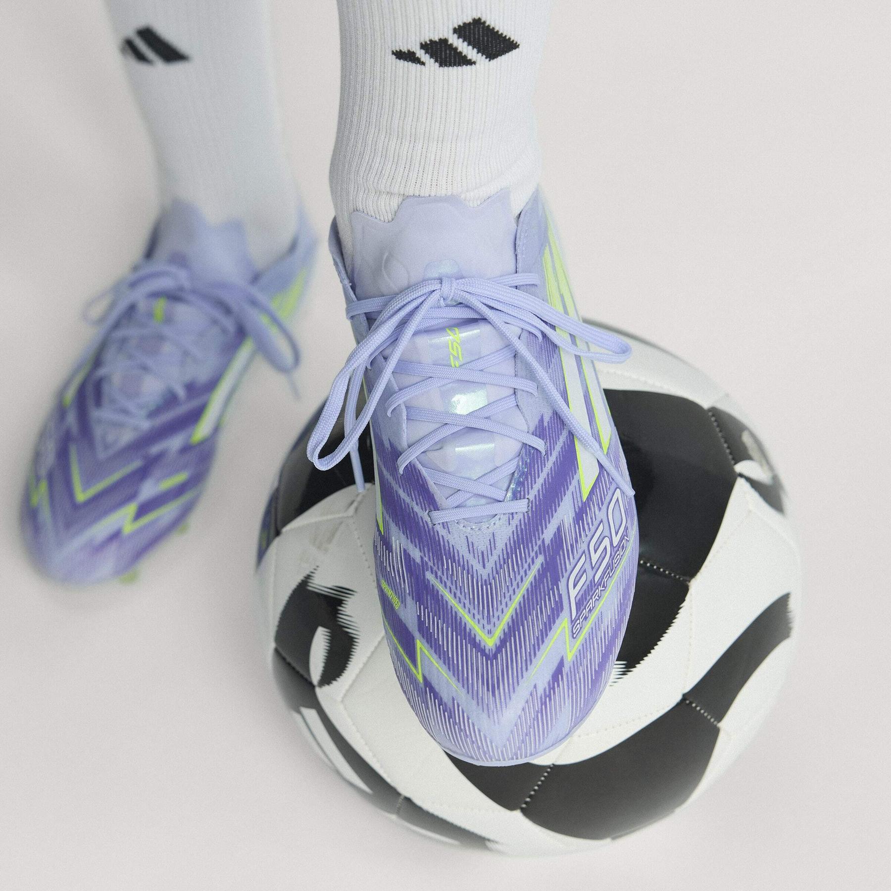 product/a/d/adidas_jr9225_22_footwear_photography_heromrktng_view_9-nw091725.jpg