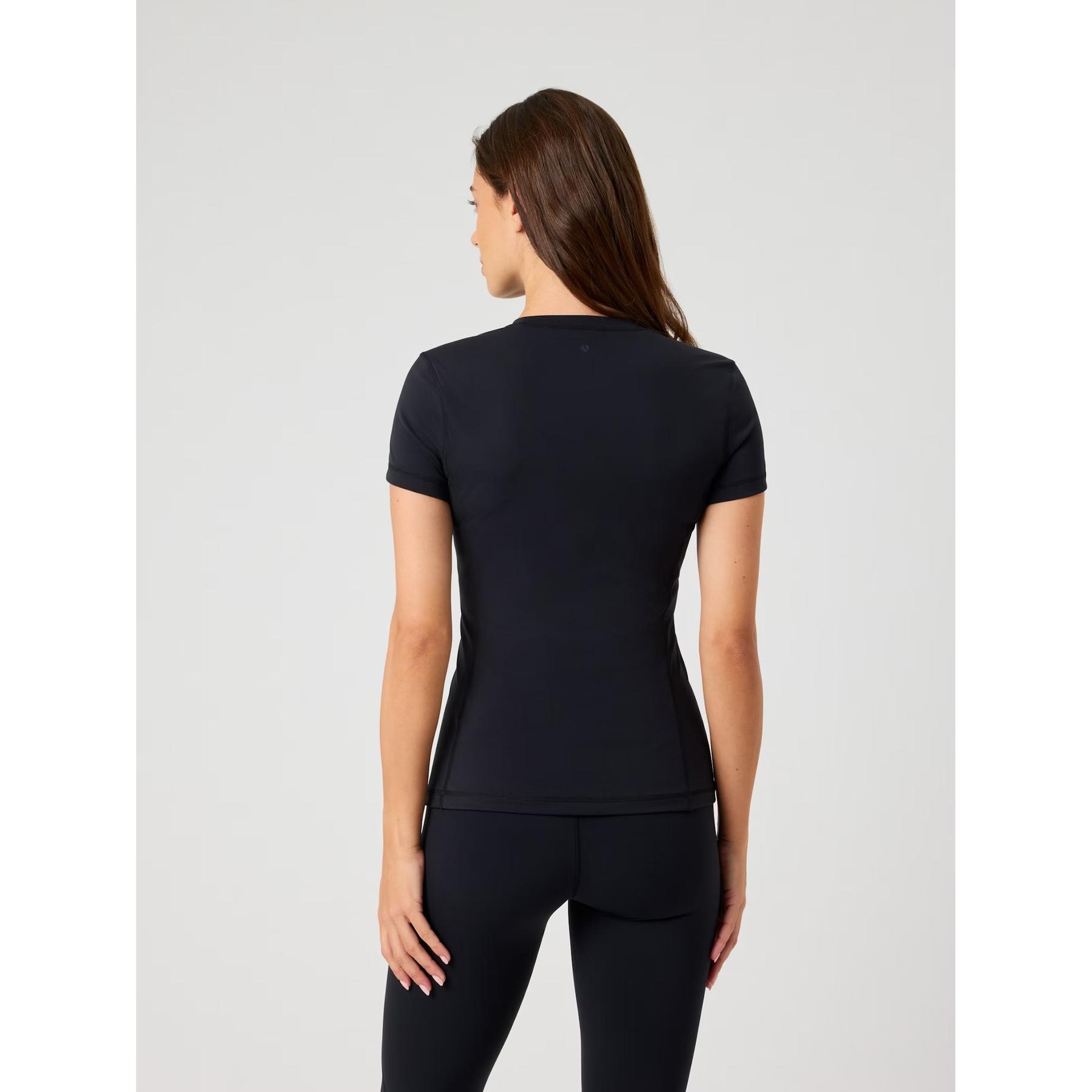 product/b/j/bjorn-borg_10003921-bk001_black-beauty_2.jpg