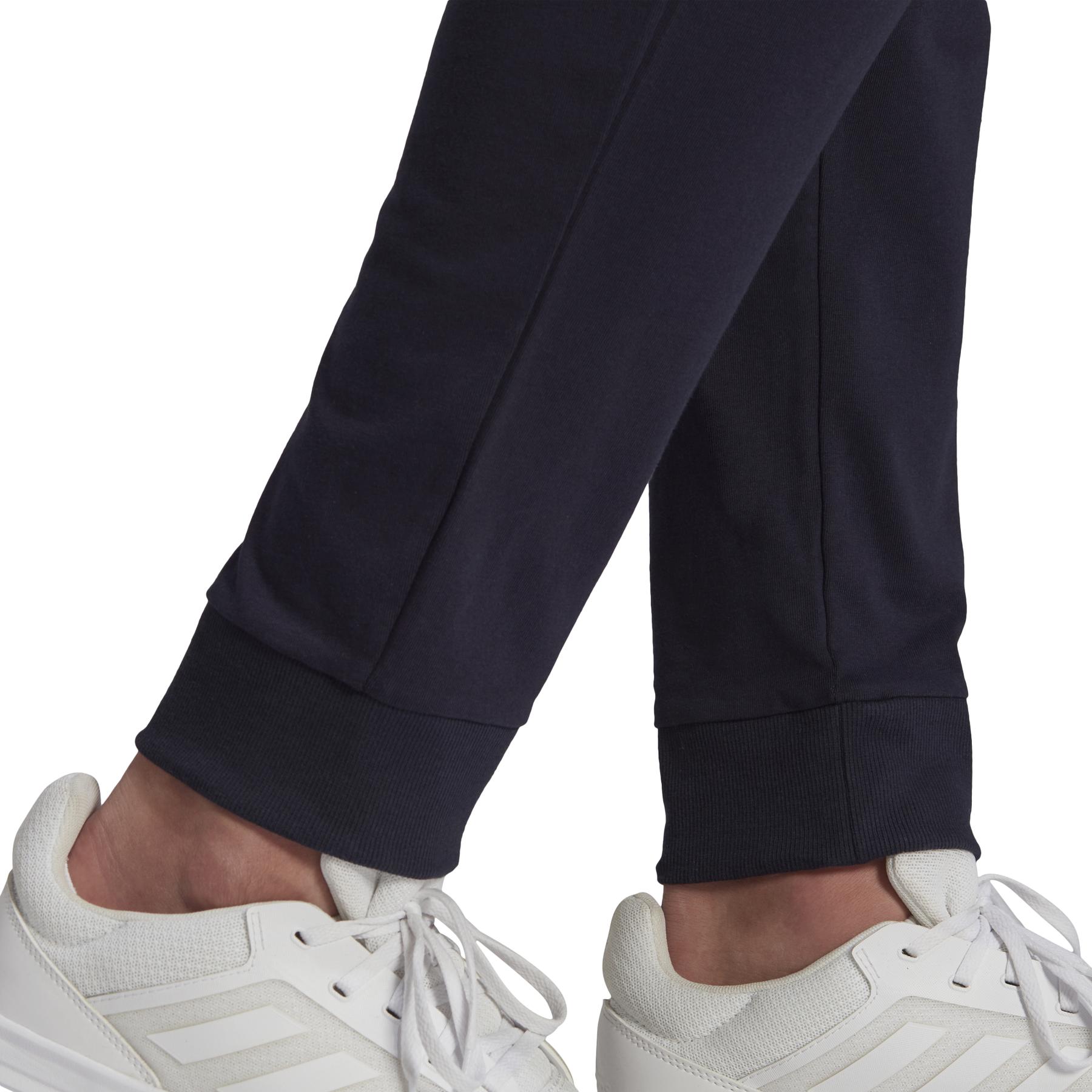 product/g/k/gk9259_app_on-model_detail-2_white.jpg