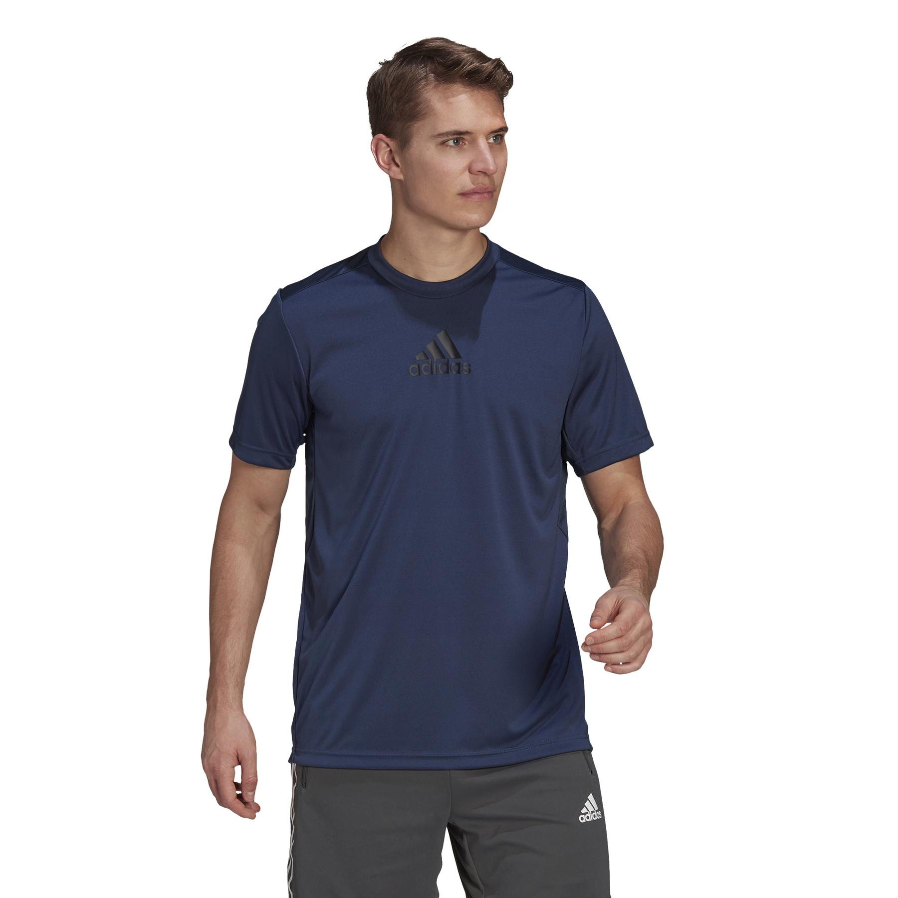 product/g/m/gm2129_app_on-model_standard_white.jpg