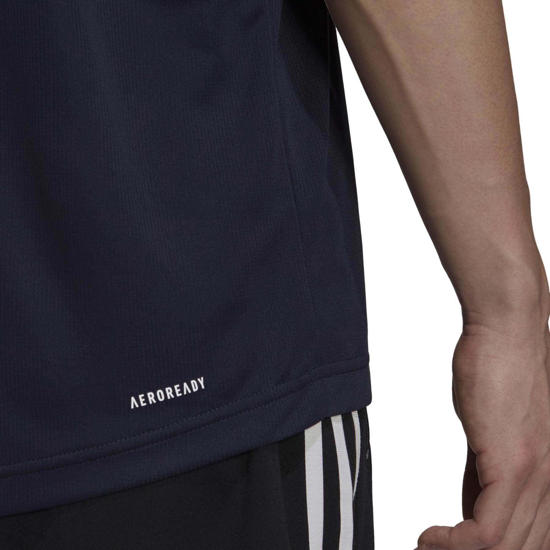 product/h/3/h30284_app_on-model_detail-2_white.jpg