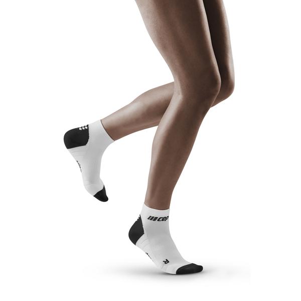 product/r/u/run-low-cut-socks-3-0-white-darkgrey-wp4a8x-w-front-model-web.jpg