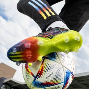 product/a/d/adidas_gw3605_17_footwear_photography_descmrktng_view_1_white_000.jpg