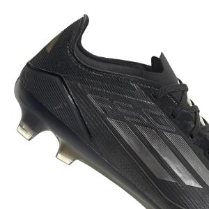product/a/d/adidas_ie0599_7_footwear_photography_detail_view_1_white.jpg