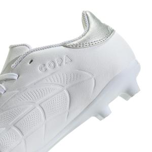 product/a/d/adidas_ie7496_8_footwear_photography_detail_view_2_white.jpg