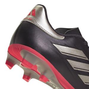 product/a/d/adidas_ig8724_8_footwear_photography_detail_view_2_white-nw110824.jpg