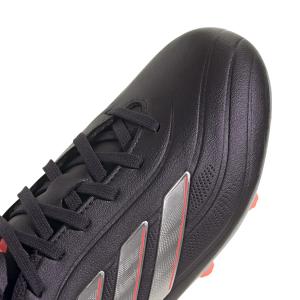 product/a/d/adidas_ig8730_8_footwear_photography_detail_view_2_white.jpg