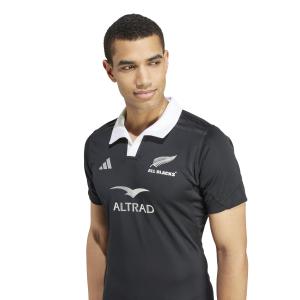 product/a/d/adidas_ix3111_8_apparel_on_model_detail_view_1_white.jpg