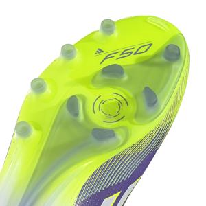 product/a/d/adidas_jh7638_7_footwear_photography_detail_view_1_white.jpg