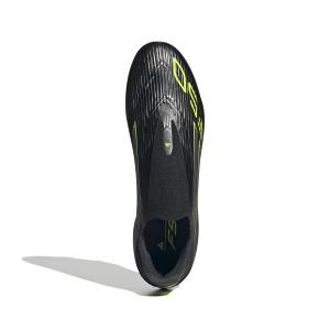 product/a/d/adidas_jh7737_2_footwear_photography_top_portrait_view_white.jpg
